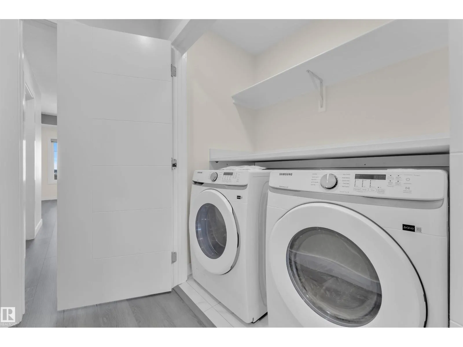 21 Westwyck LI