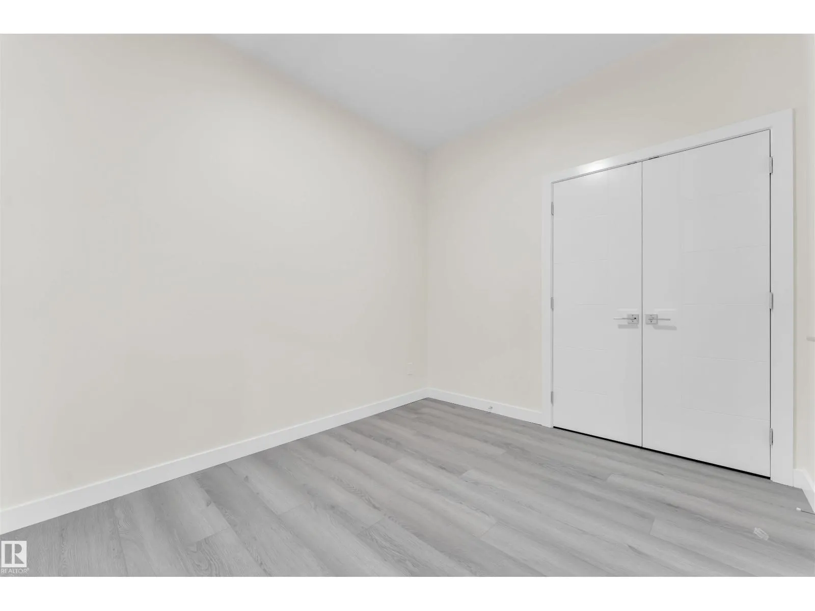 21 Westwyck LI