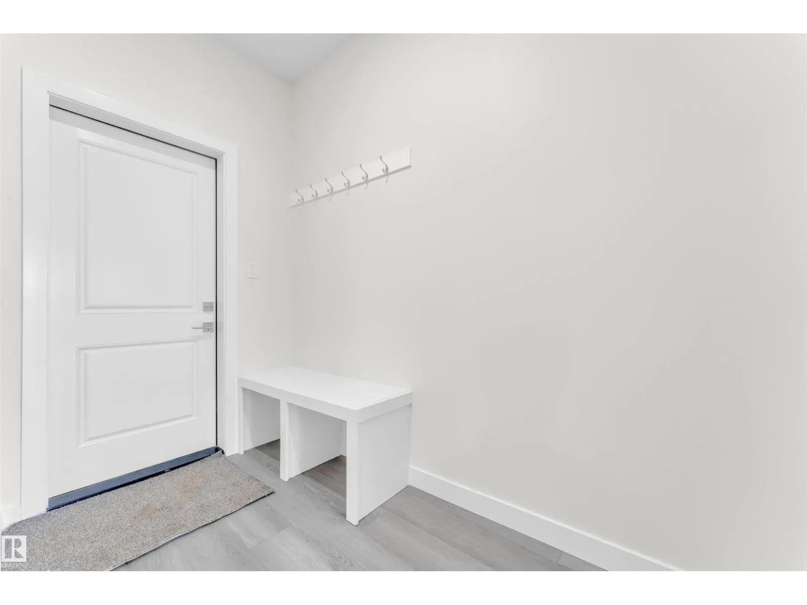 21 Westwyck LI
