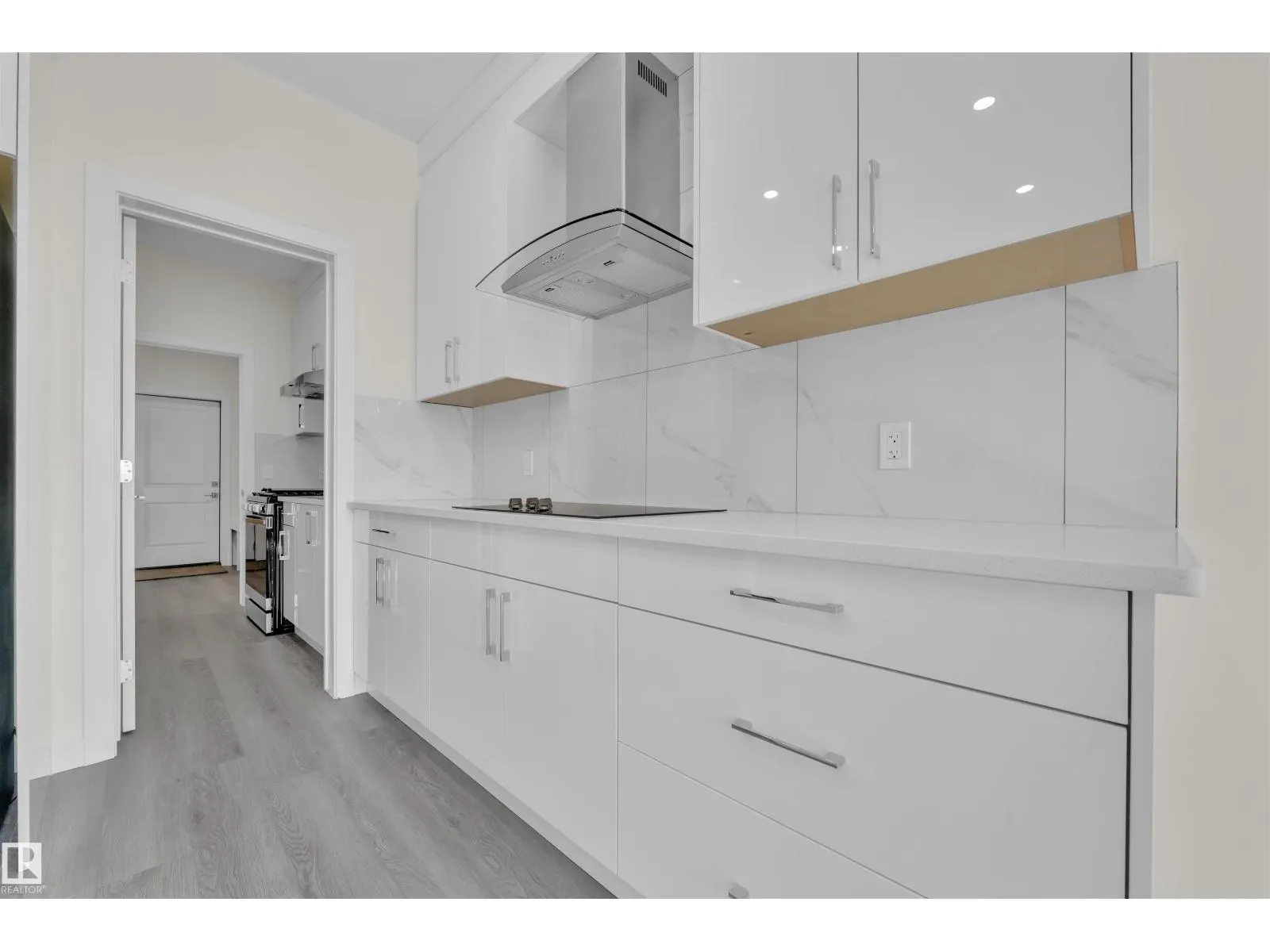 21 Westwyck LI