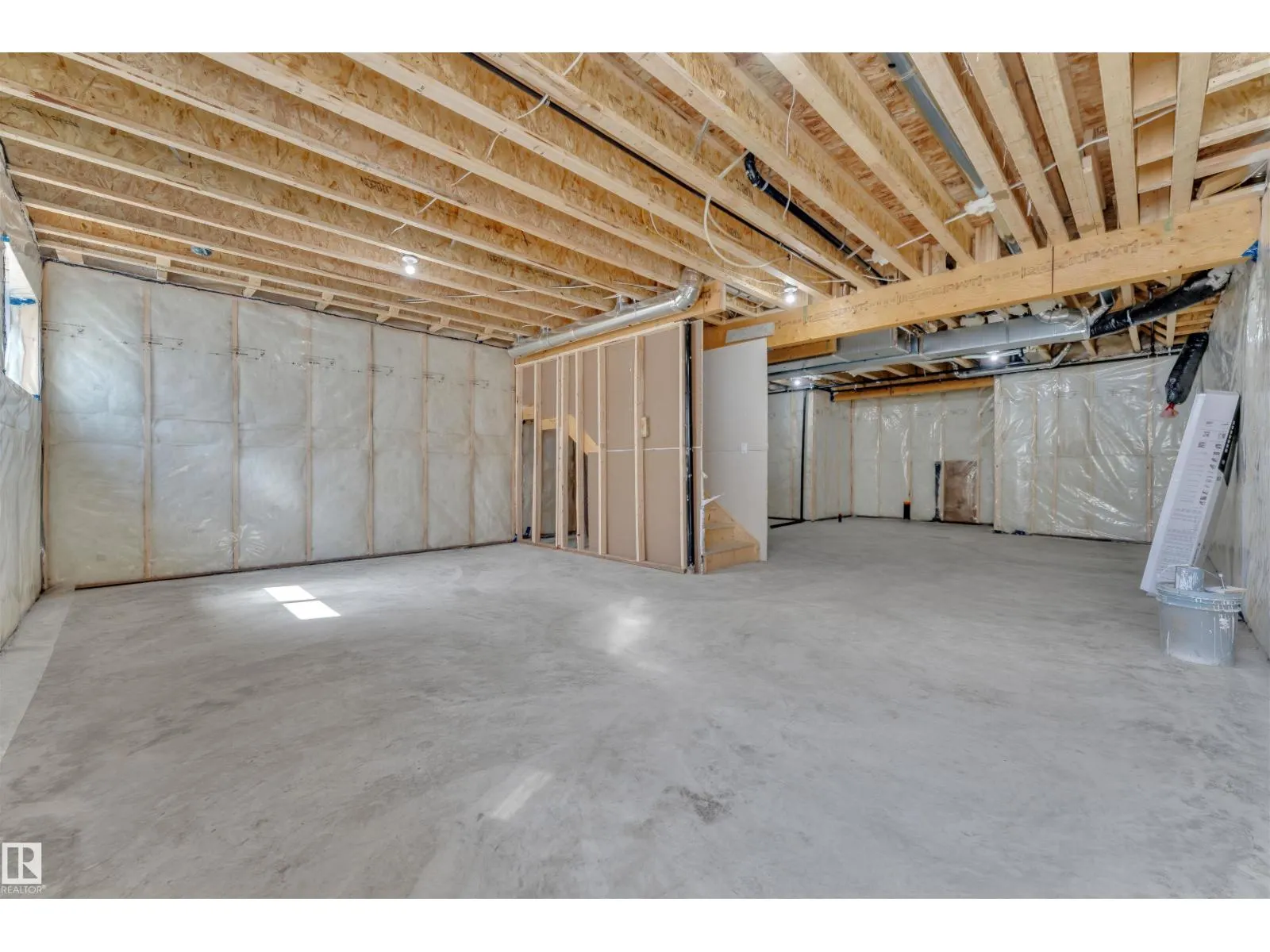 21 Westwyck LI