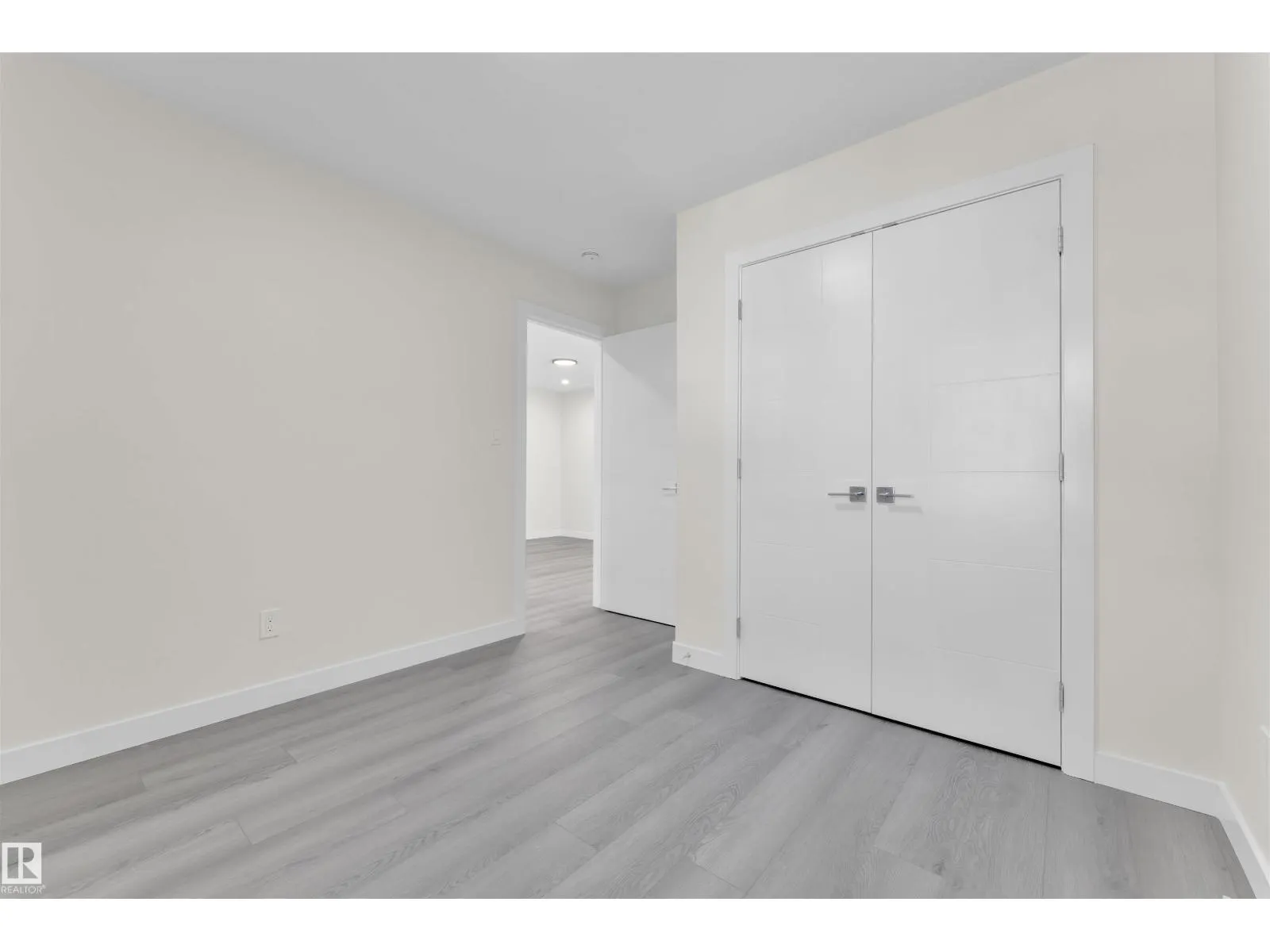 21 Westwyck LI