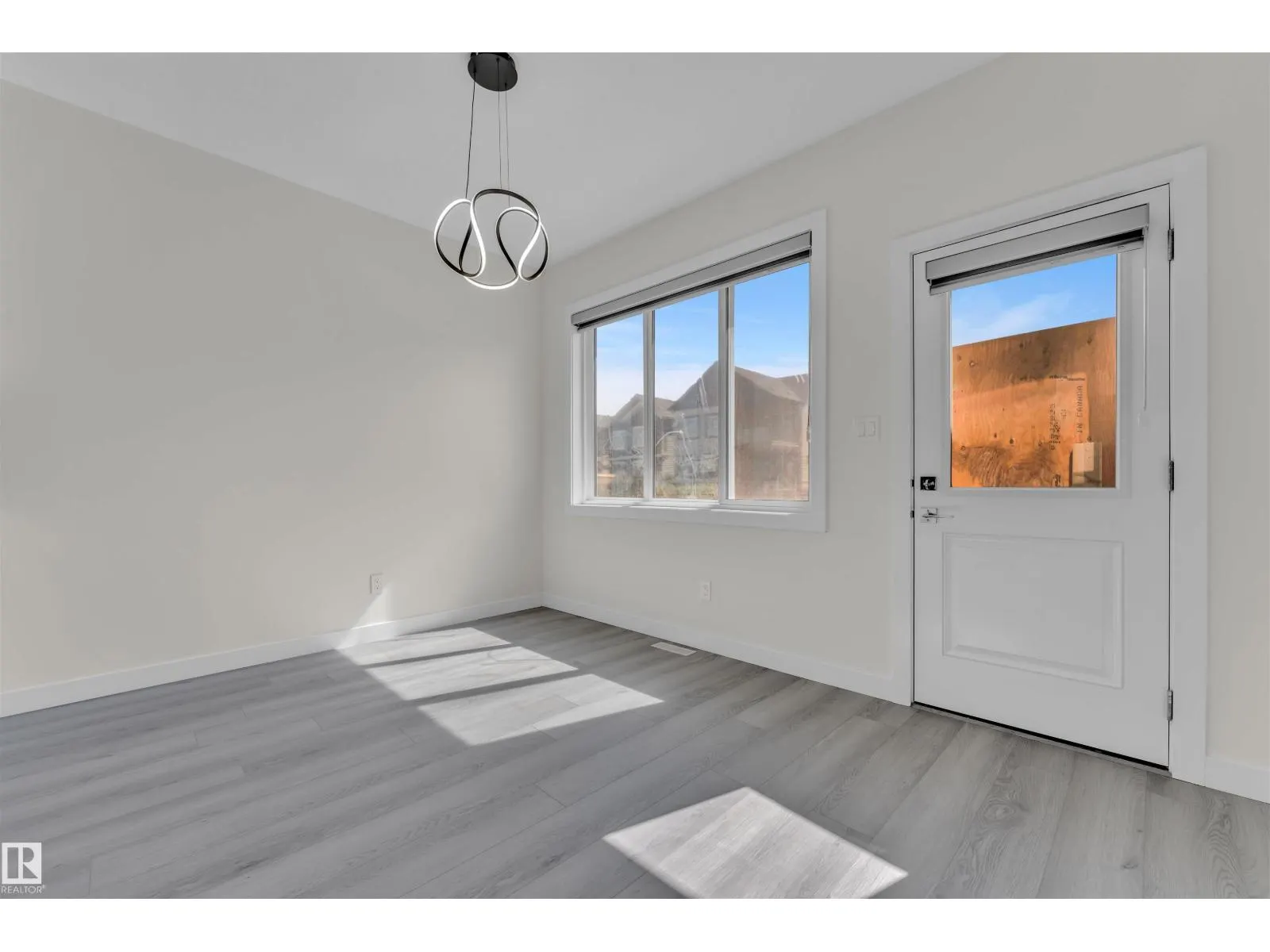 21 Westwyck LI