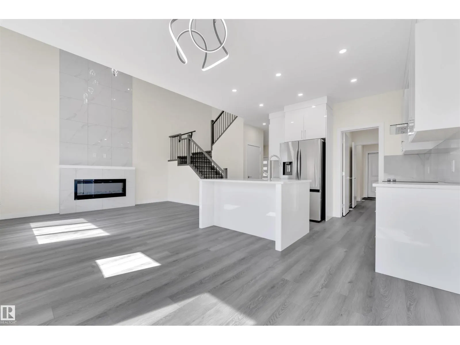 21 Westwyck LI