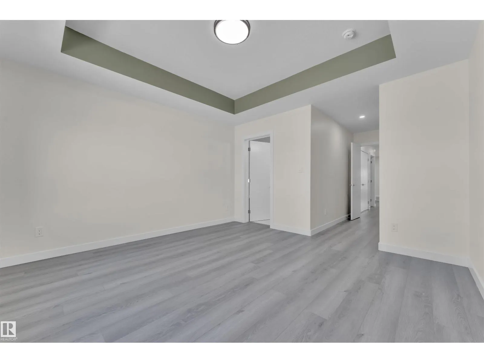 21 Westwyck LI