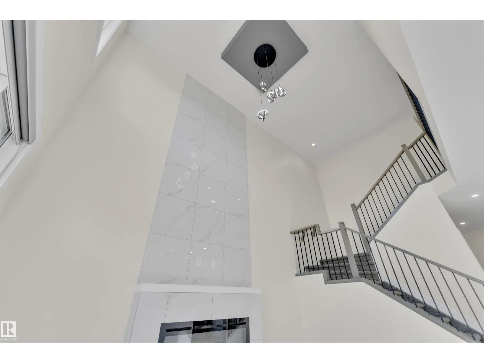 21 Westwyck LI