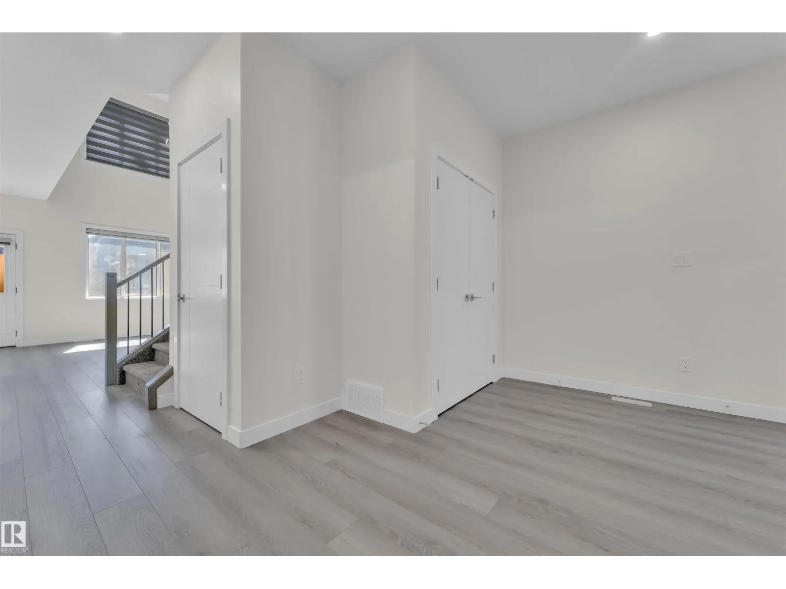 21 Westwyck LI