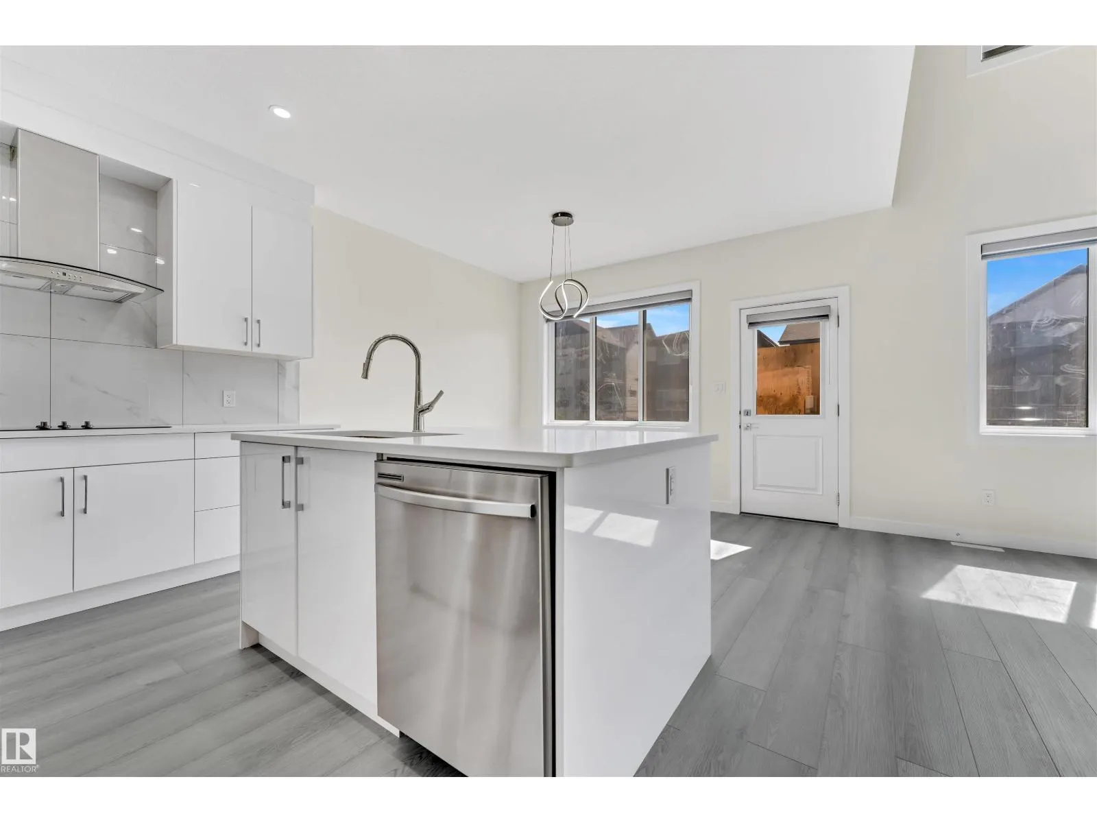 21 Westwyck LI