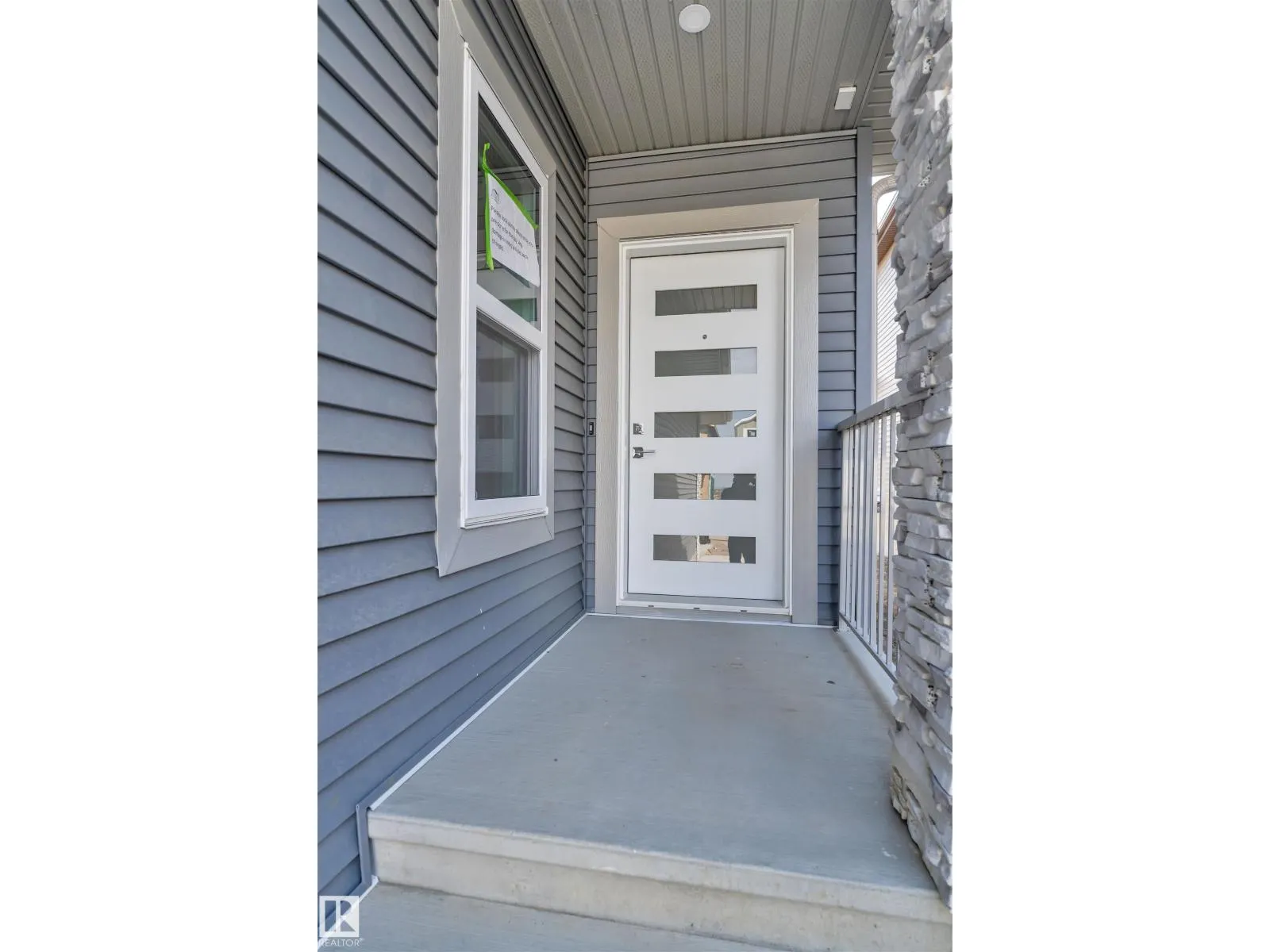 21 Westwyck LI
