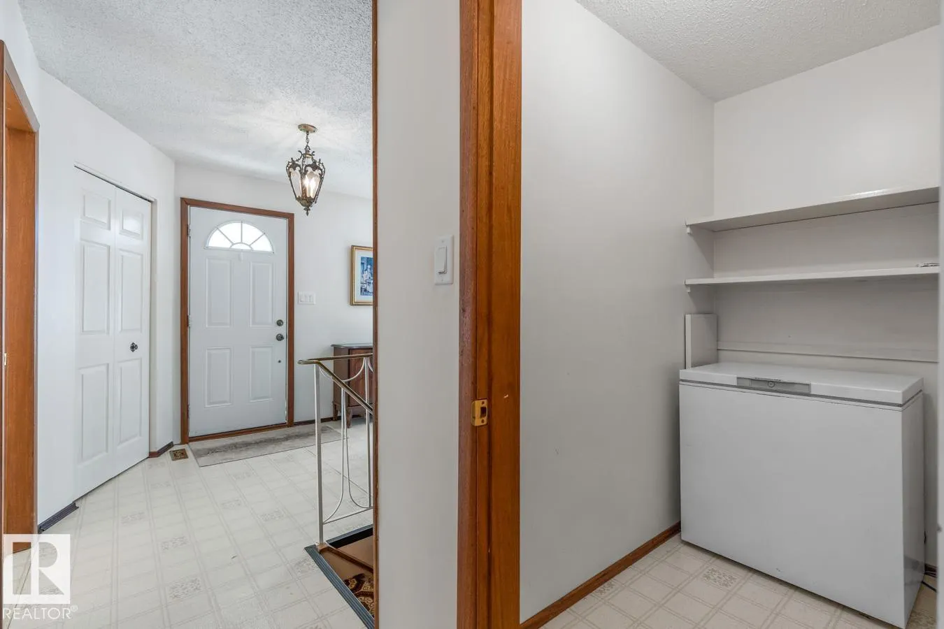 6 STRATHCONA PL