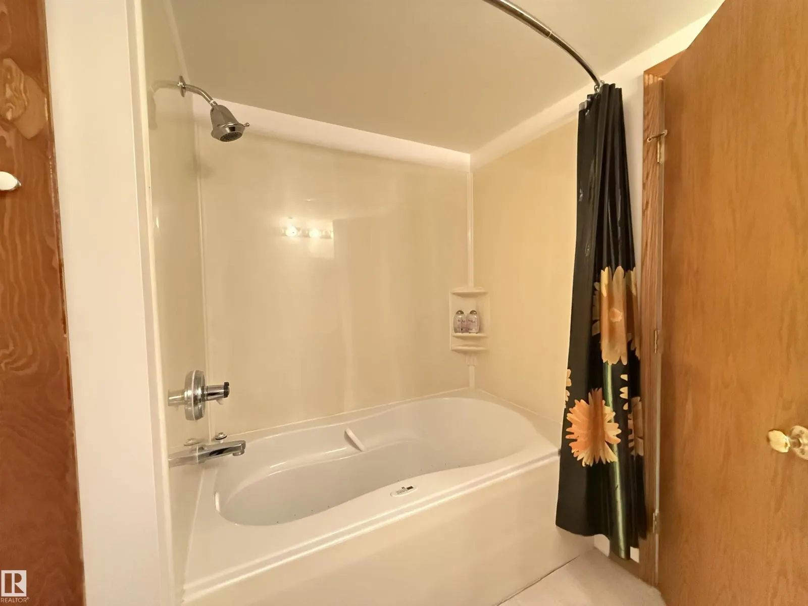 5517 52 ST