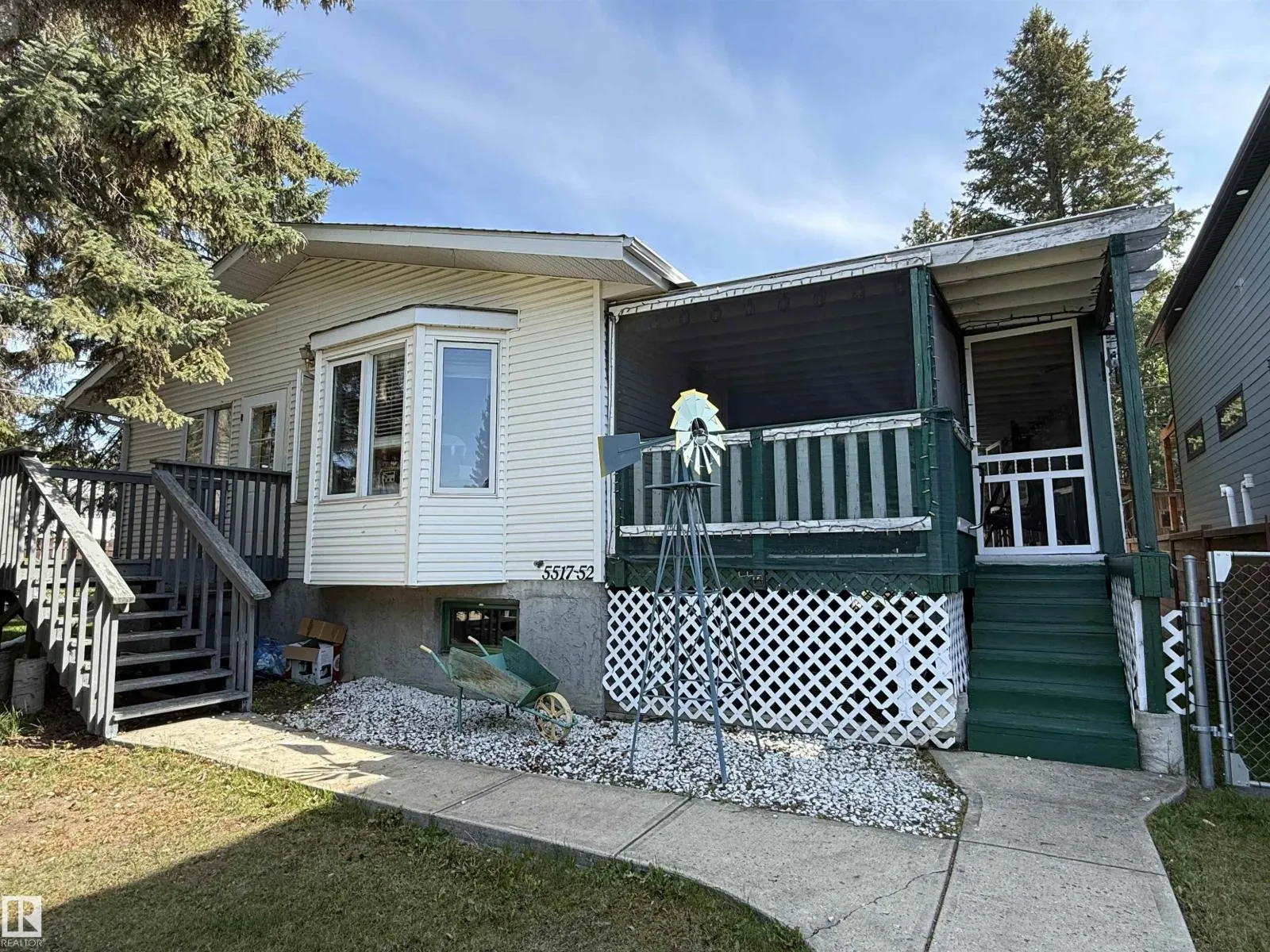 5517 52 ST