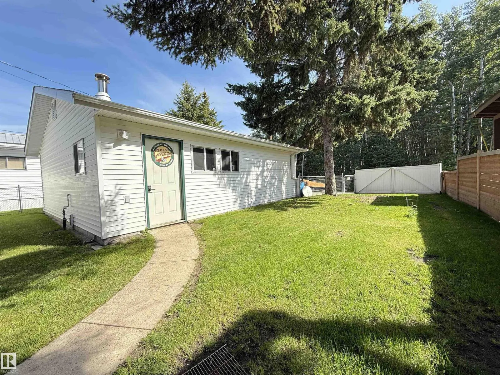 5517 52 ST