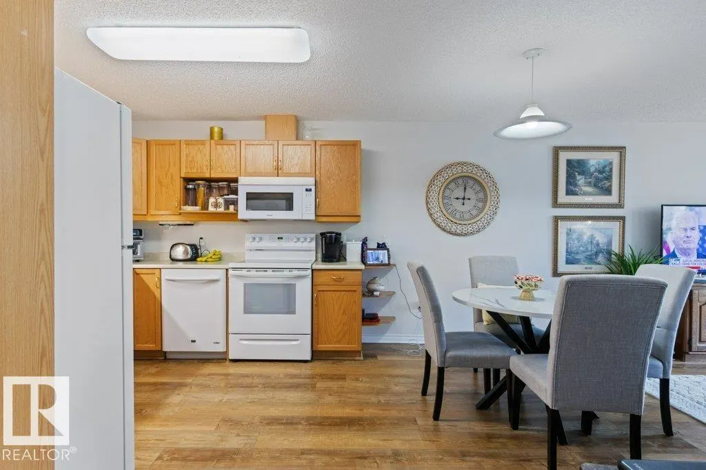 #125 2741 55 ST NW