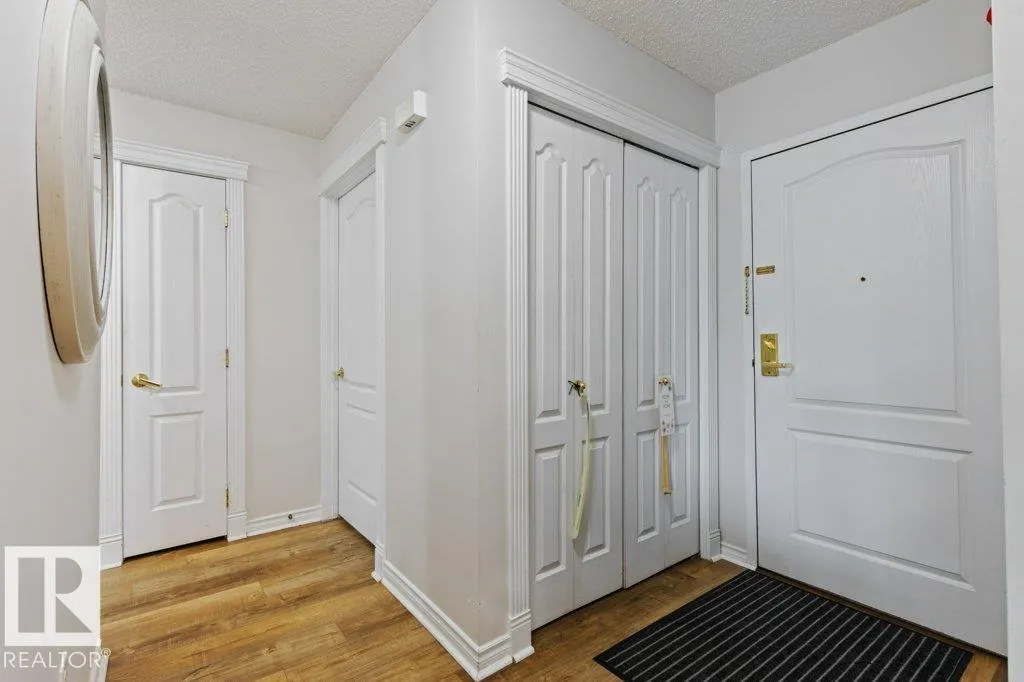 #125 2741 55 ST NW