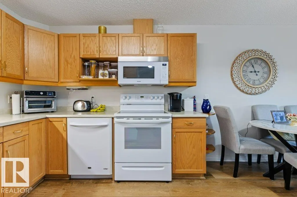 #125 2741 55 ST NW