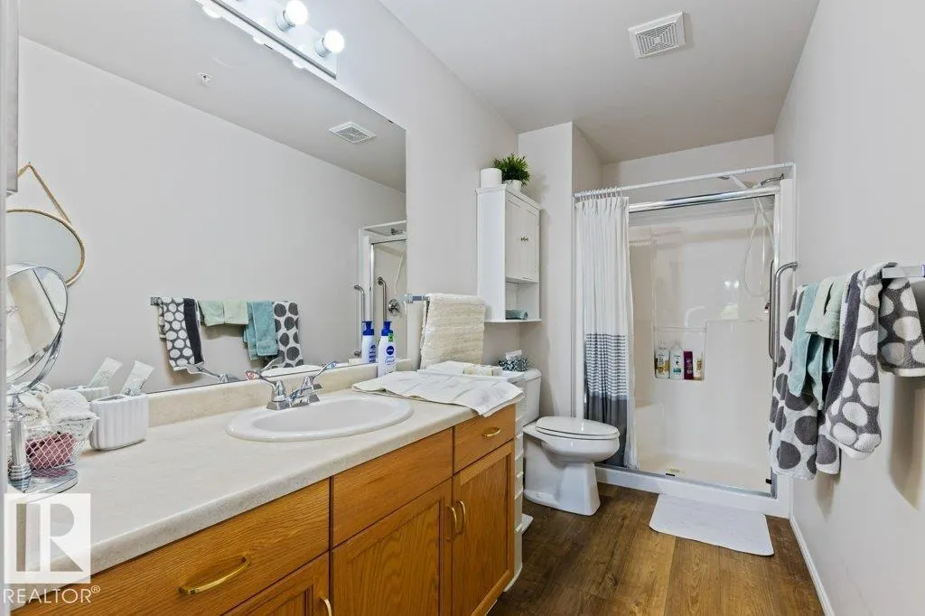 #125 2741 55 ST NW