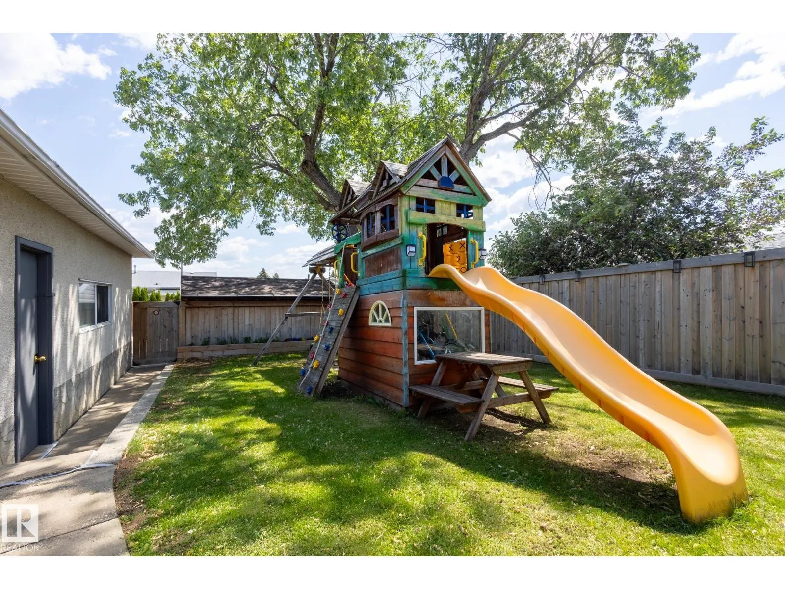 14123 72 ST NW