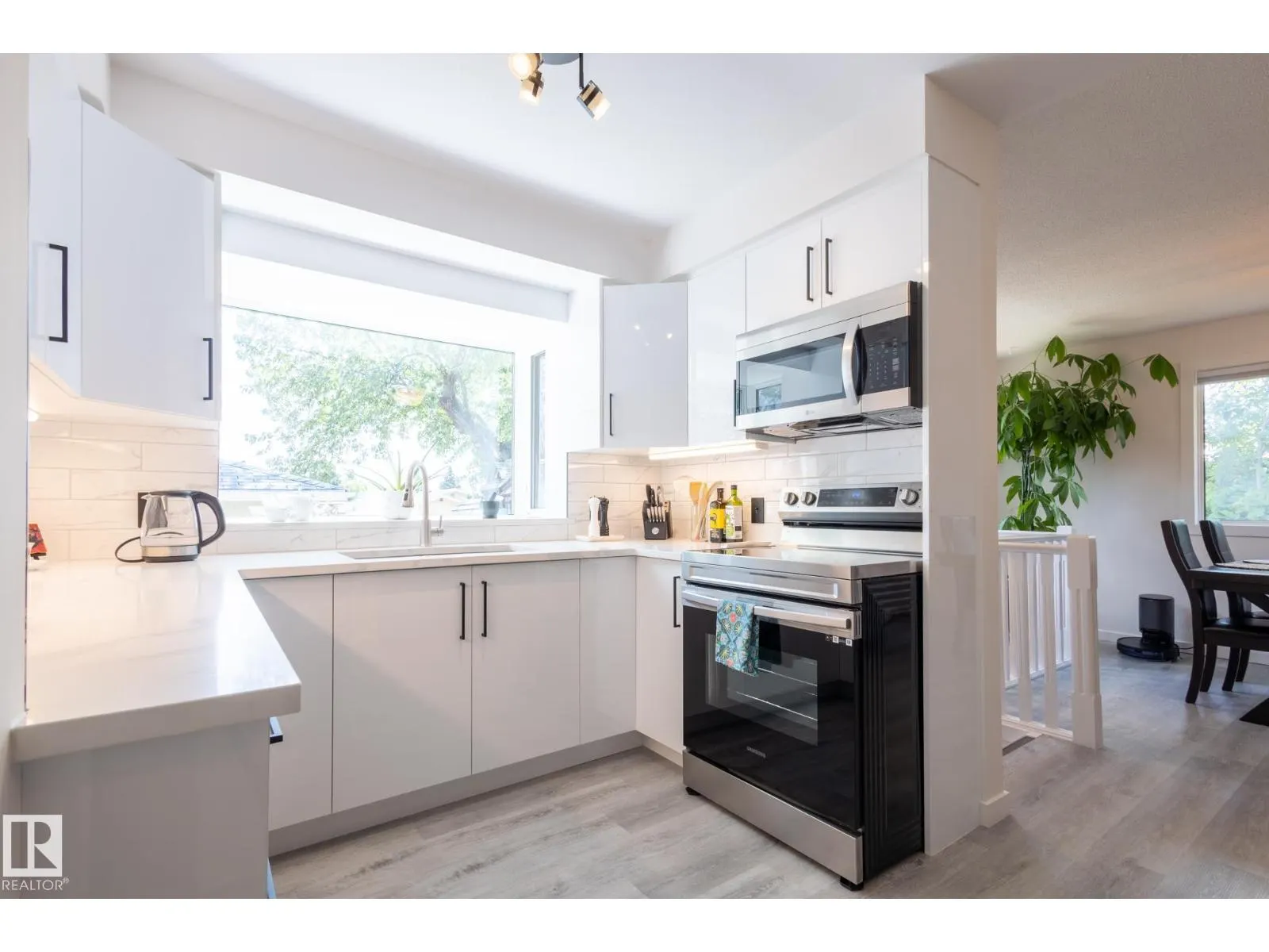 14123 72 ST NW