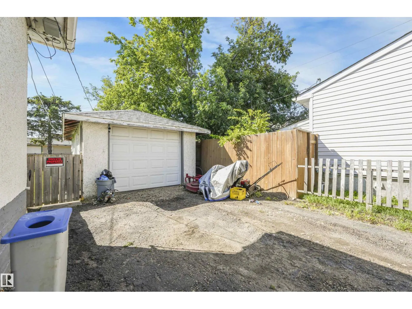 15511 95 AV NW NW