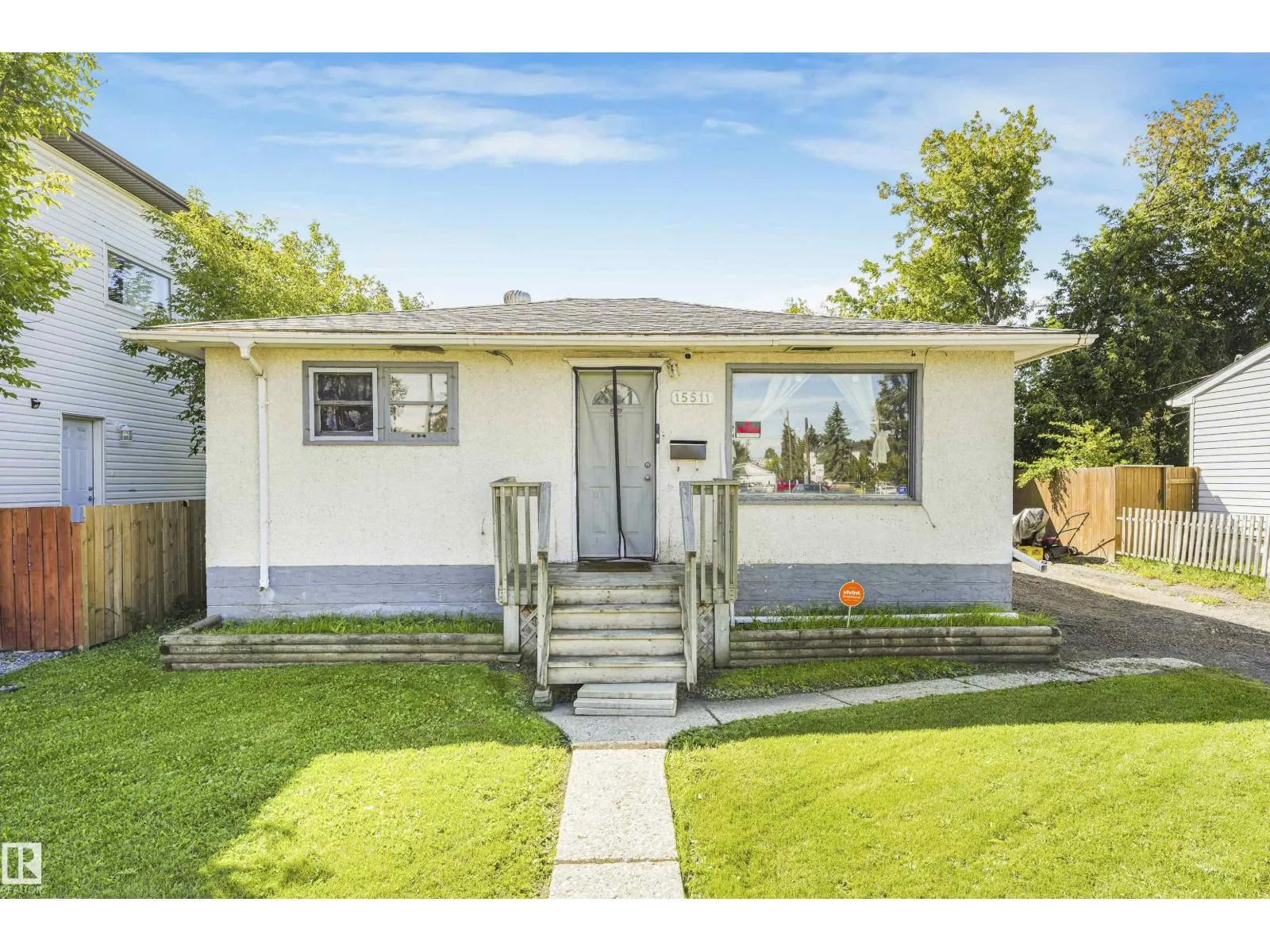 15511 95 AV NW NW