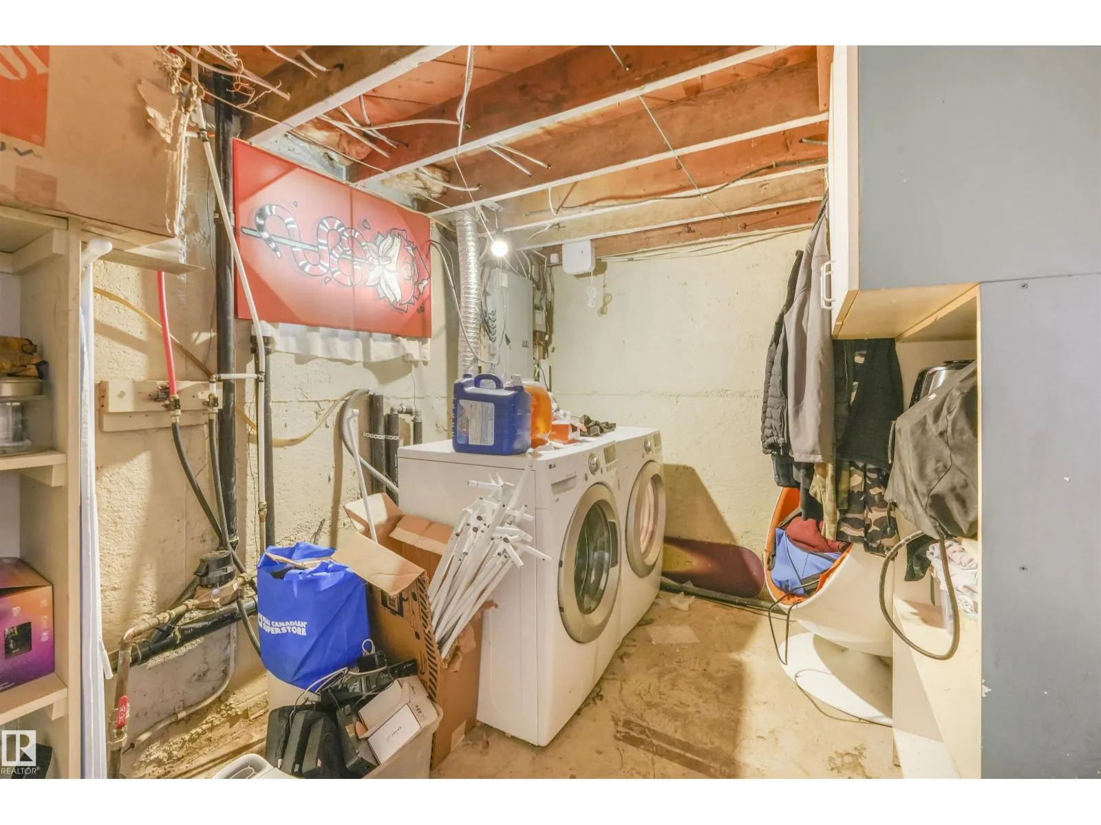 15511 95 AV NW NW