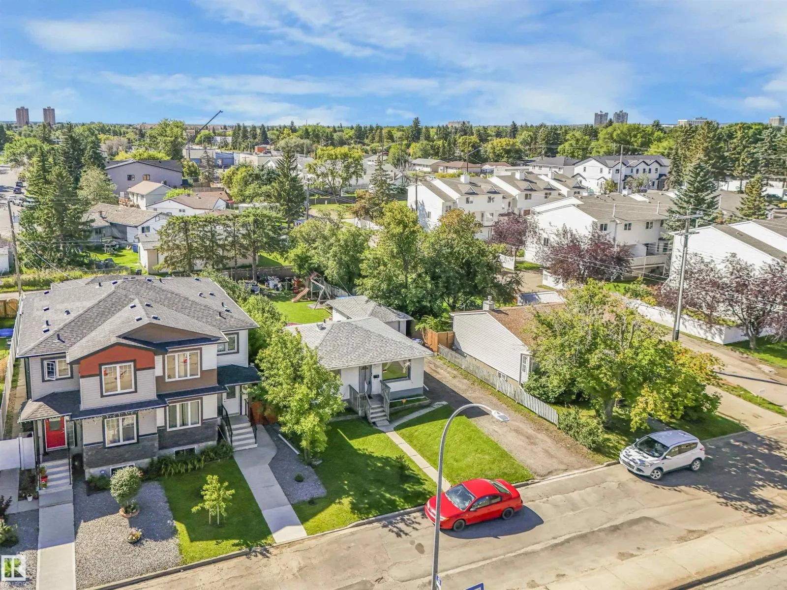 15511 95 AV NW NW