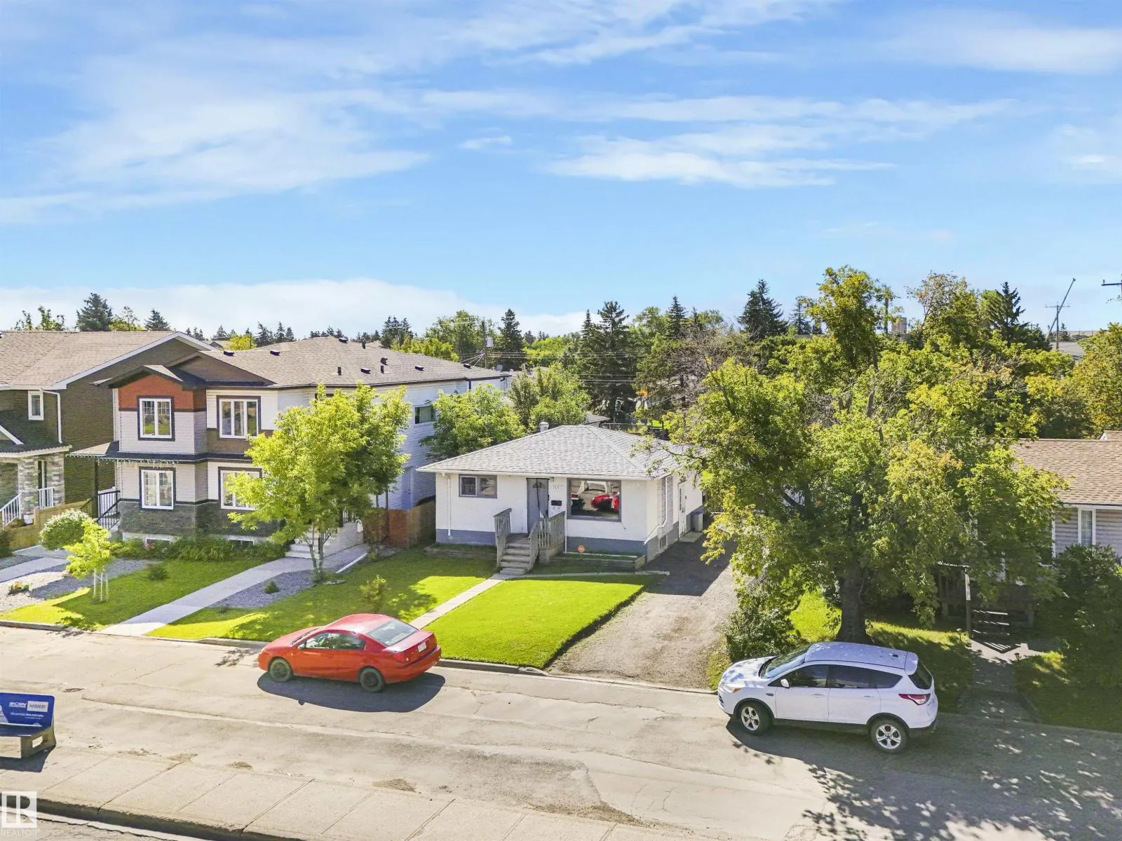 15511 95 AV NW NW