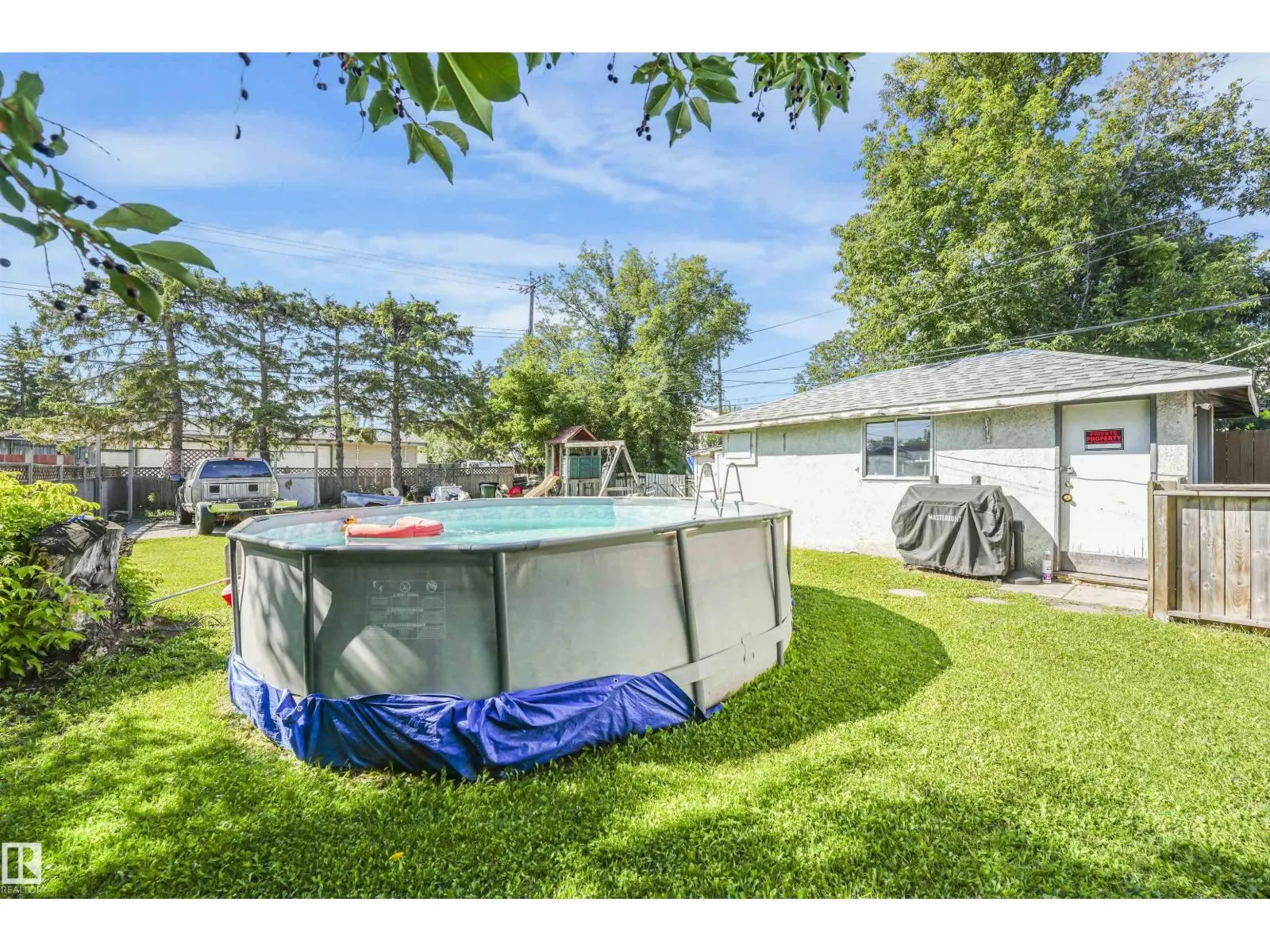 15511 95 AV NW NW