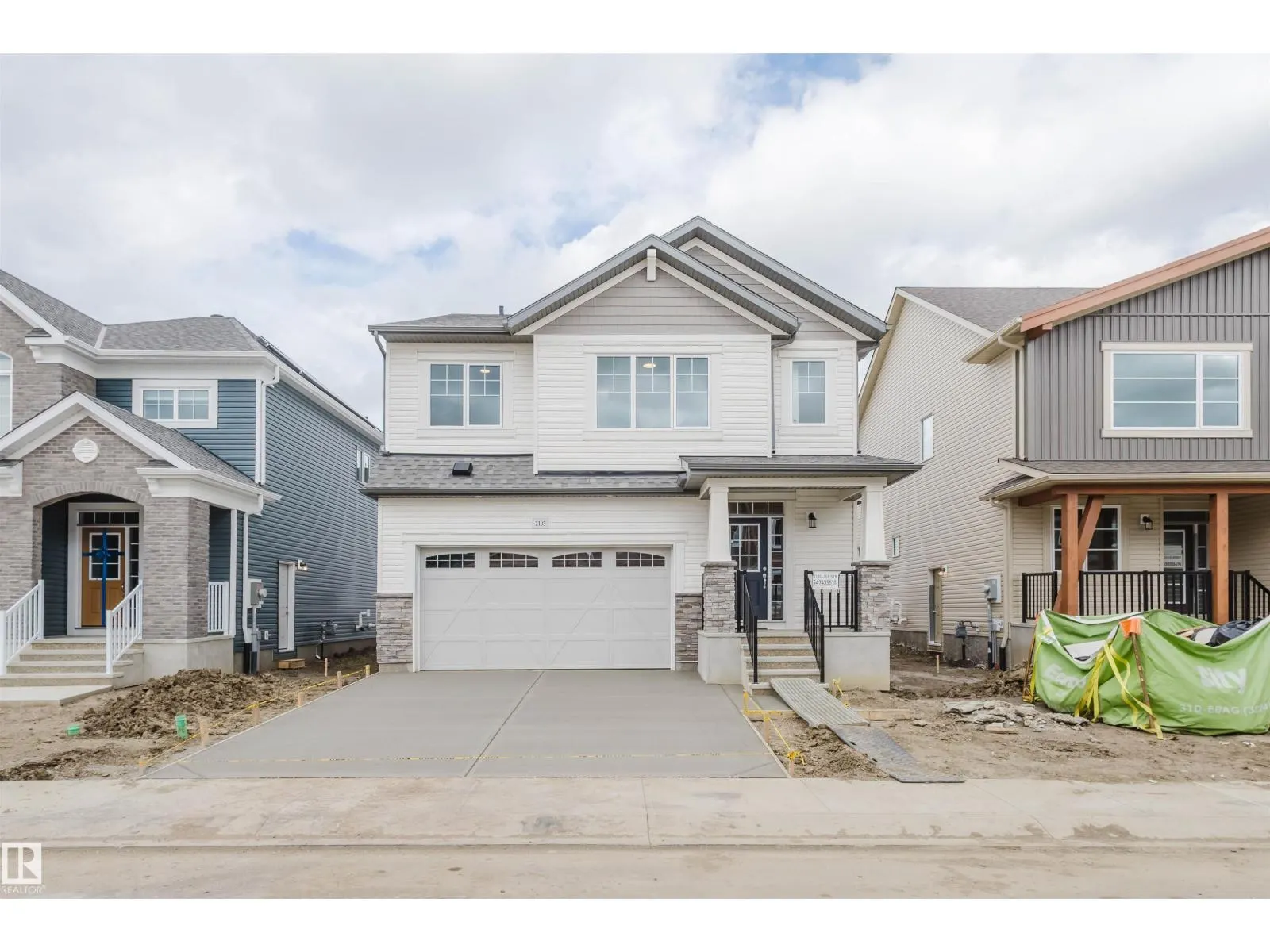 2103 209 ST NW