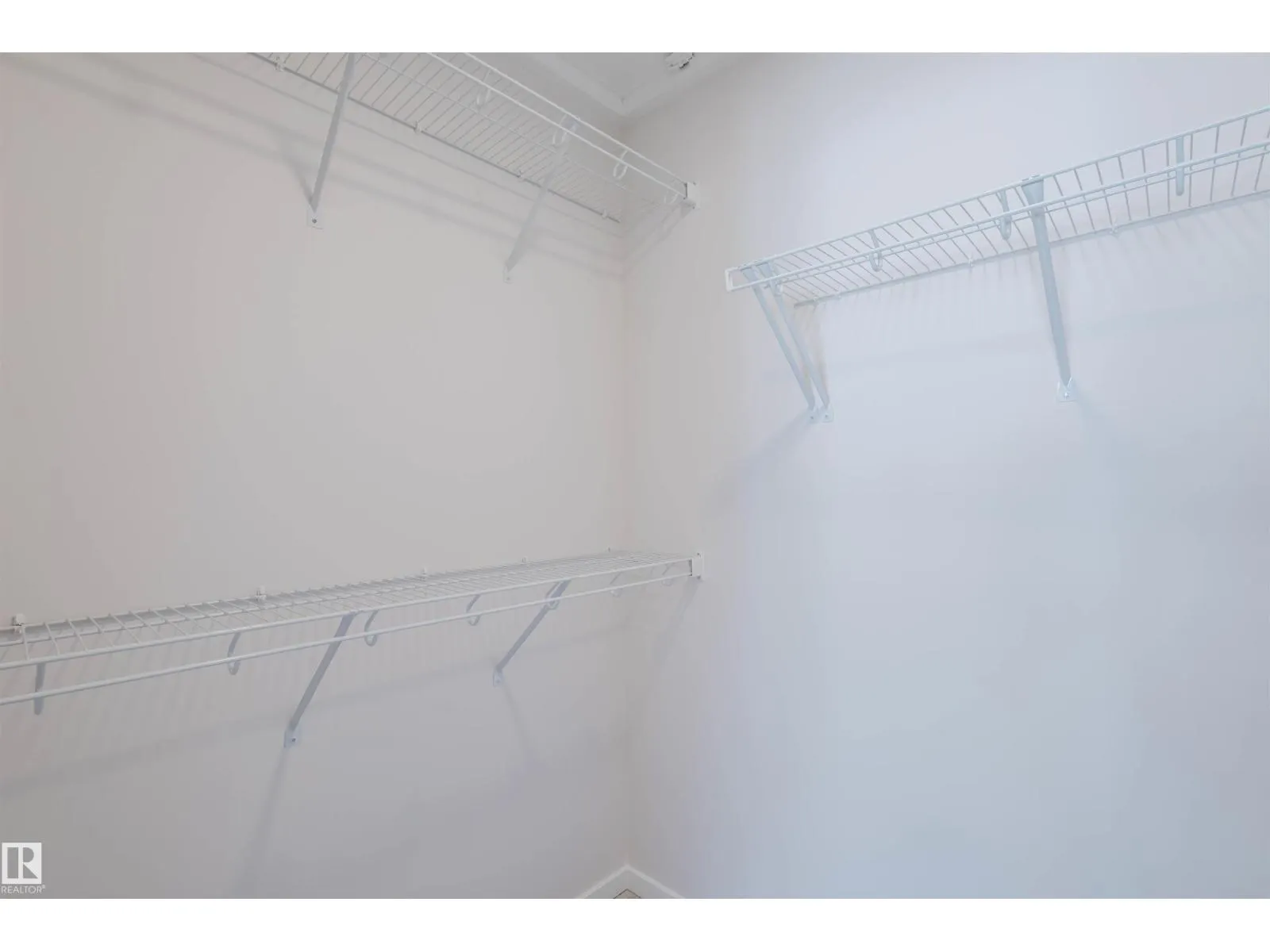 2103 209 ST NW