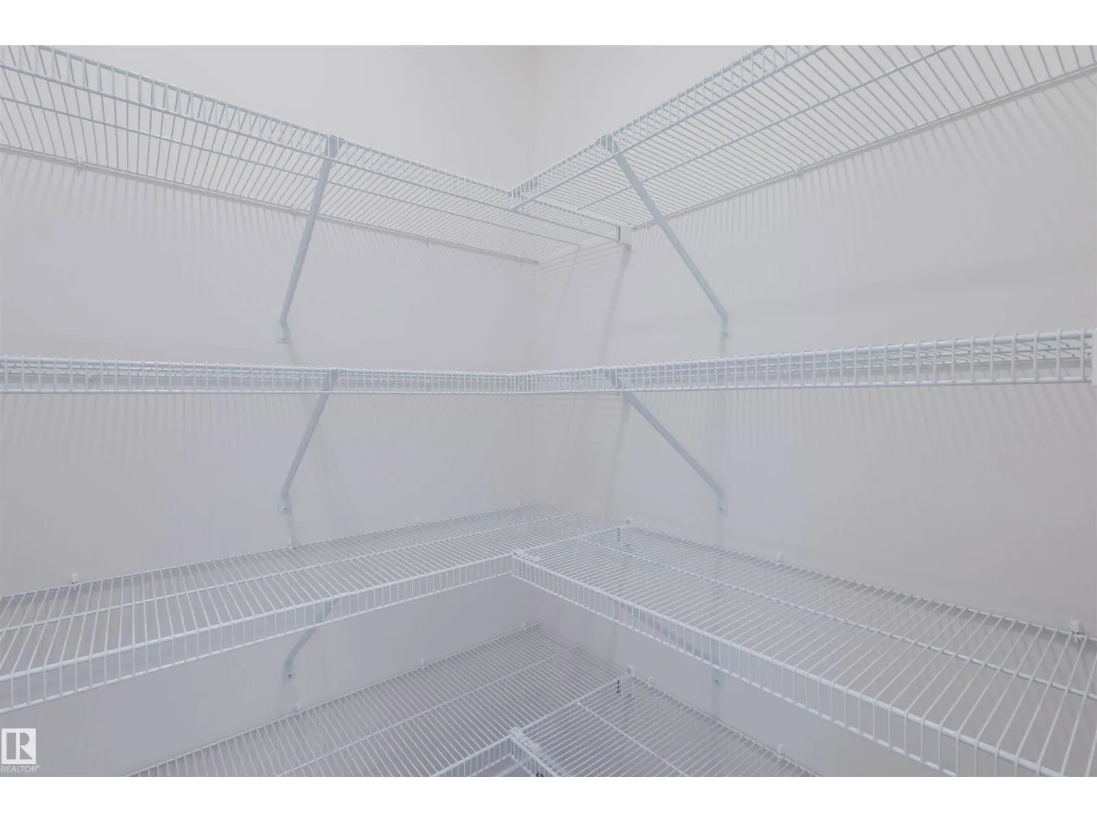 2103 209 ST NW