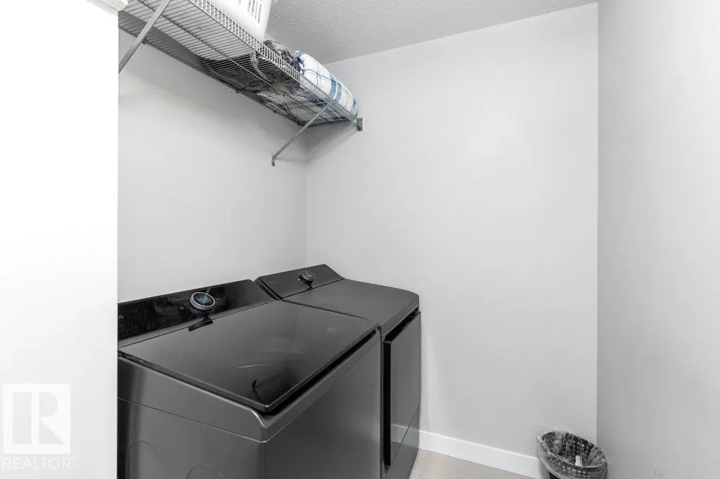 19 RICHMOND LI