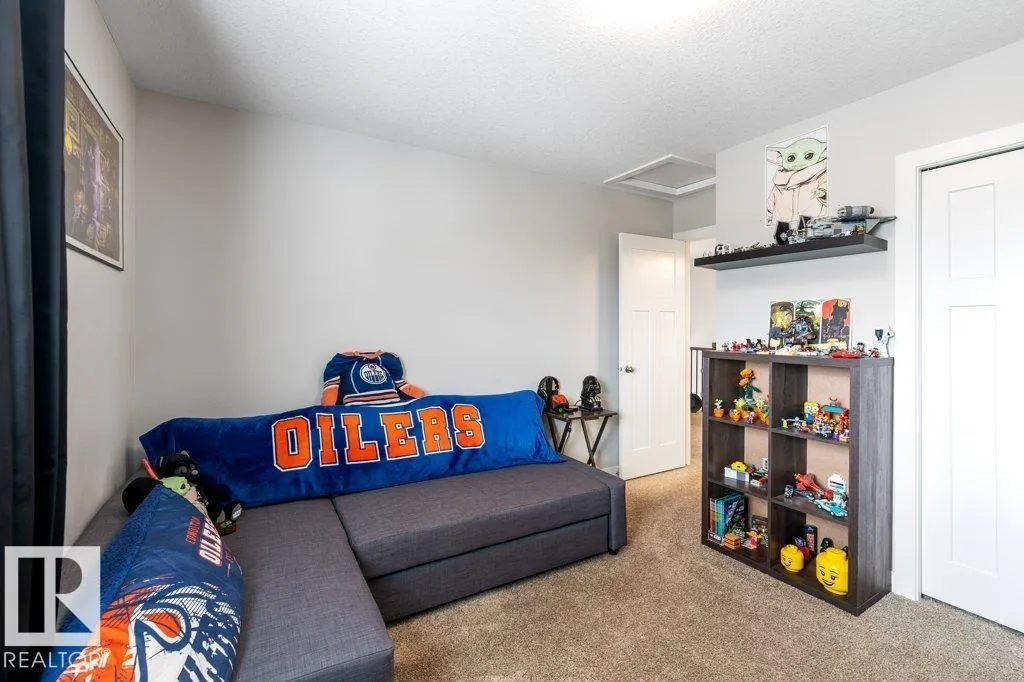 19 RICHMOND LI