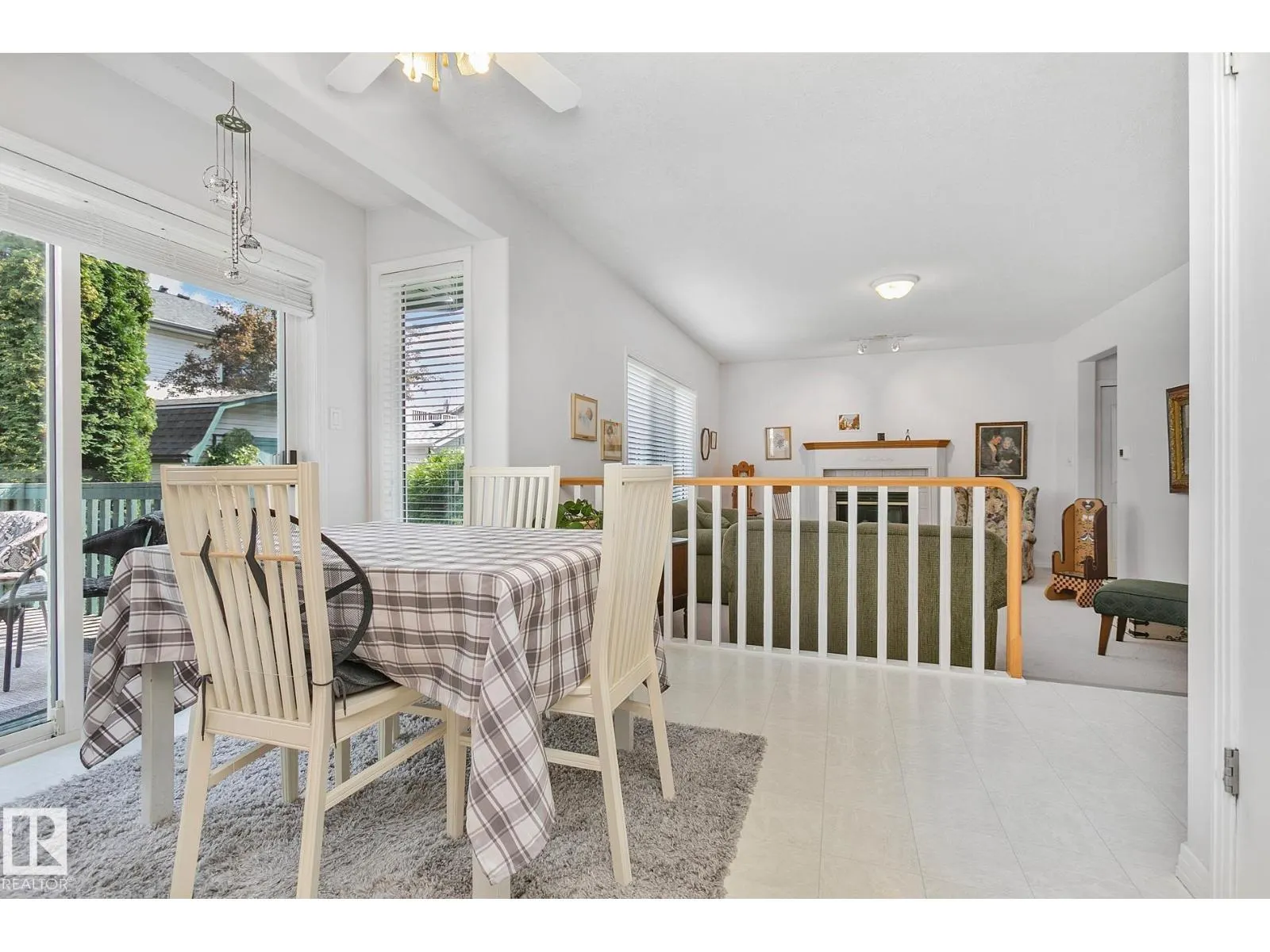 350 LILAC LN