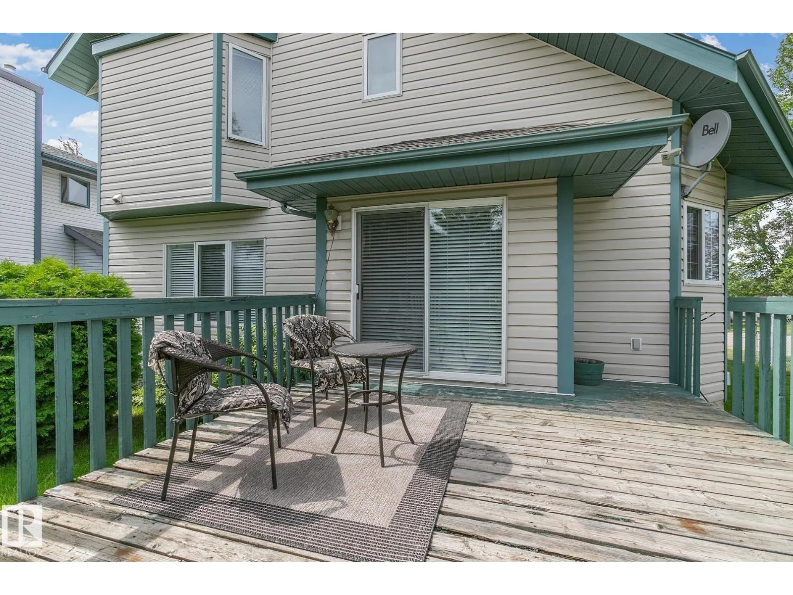 350 LILAC LN