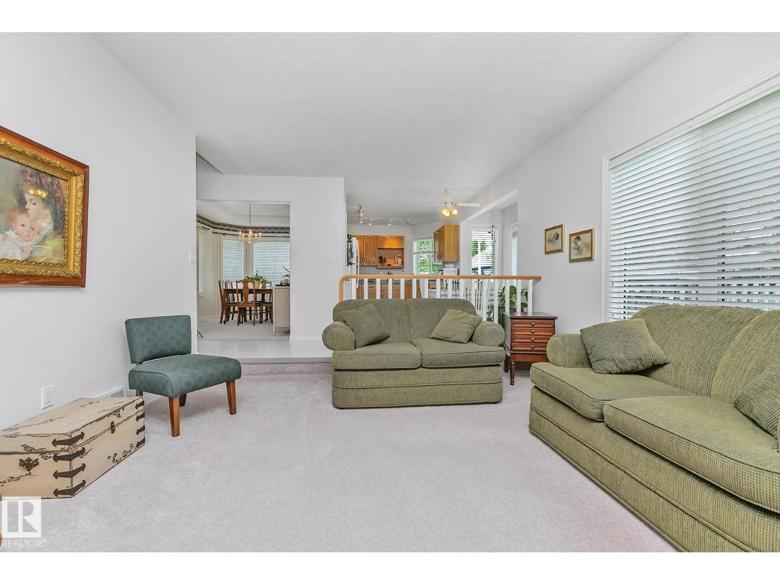 350 LILAC LN