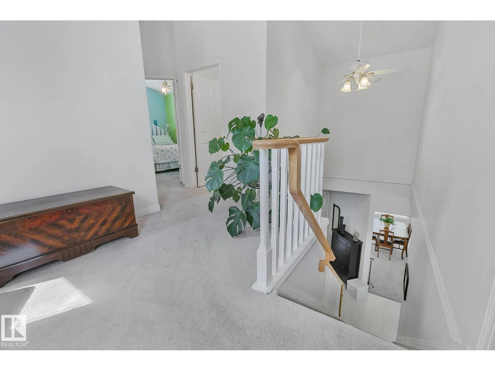 350 LILAC LN