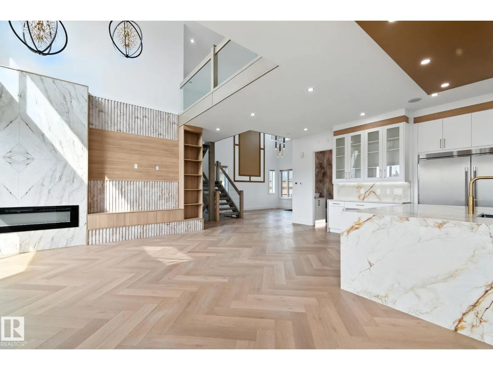 9423 181 AV NW
