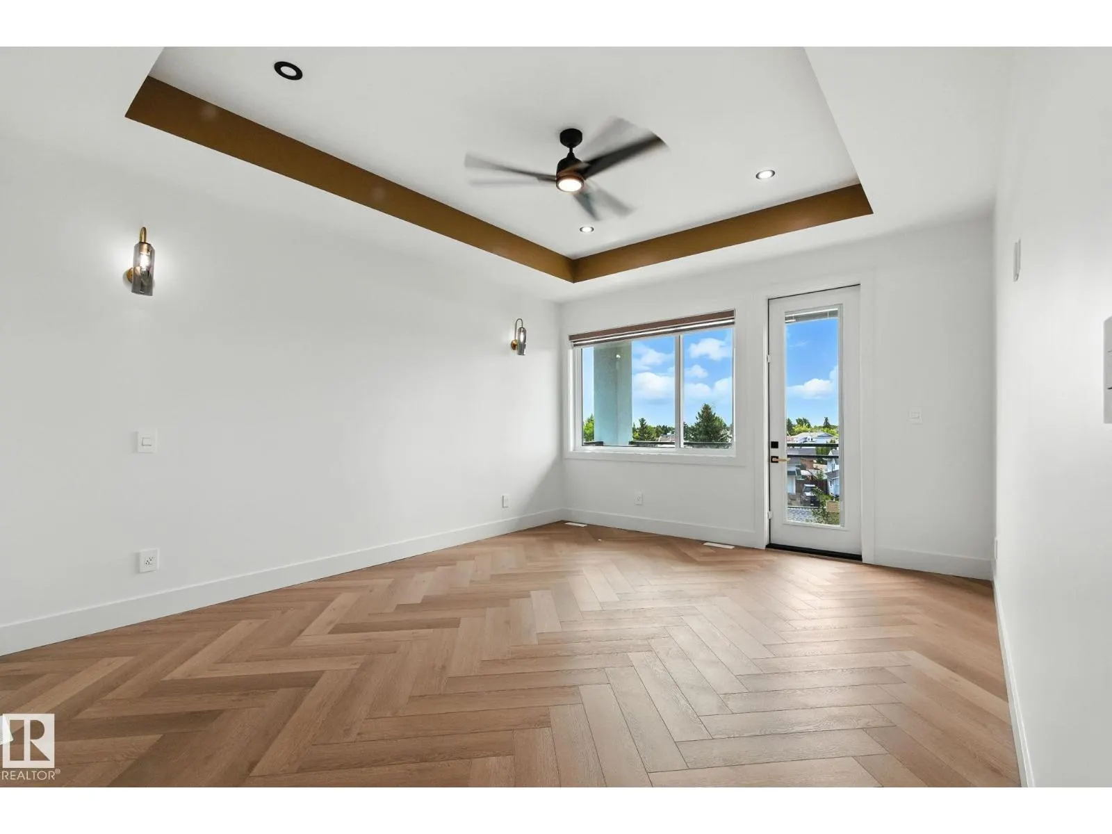 9423 181 AV NW