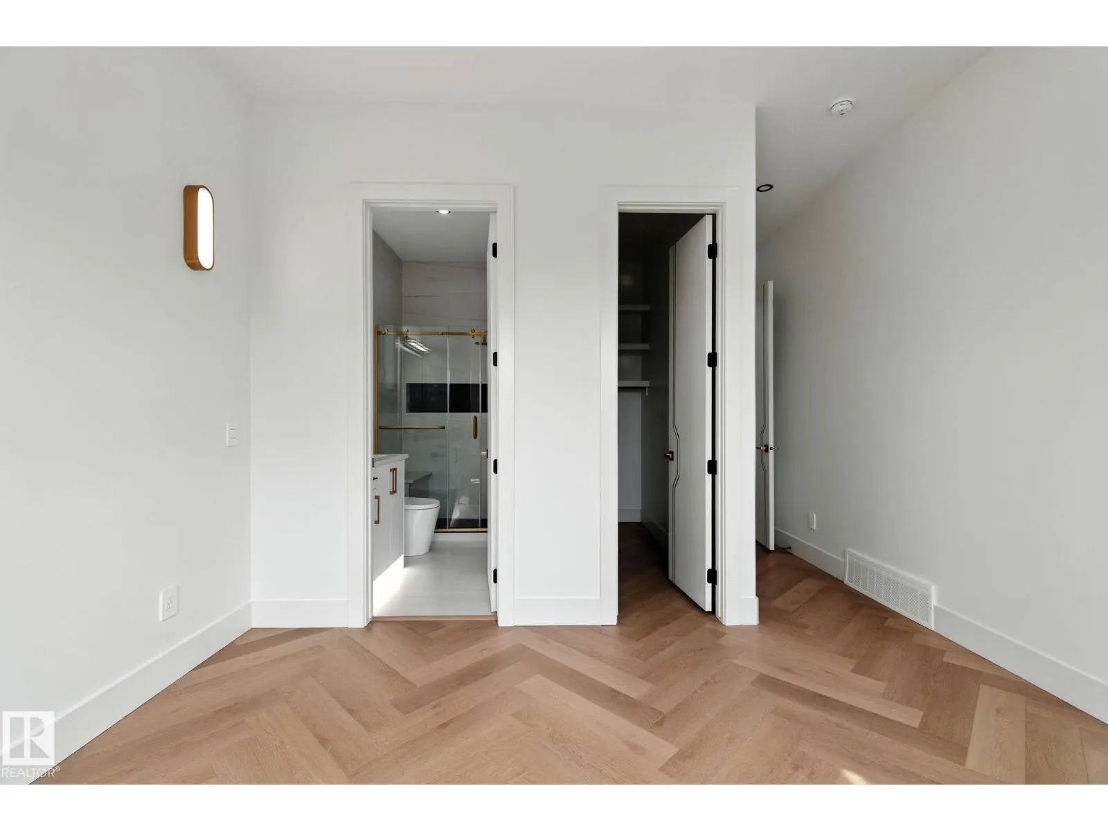 9423 181 AV NW