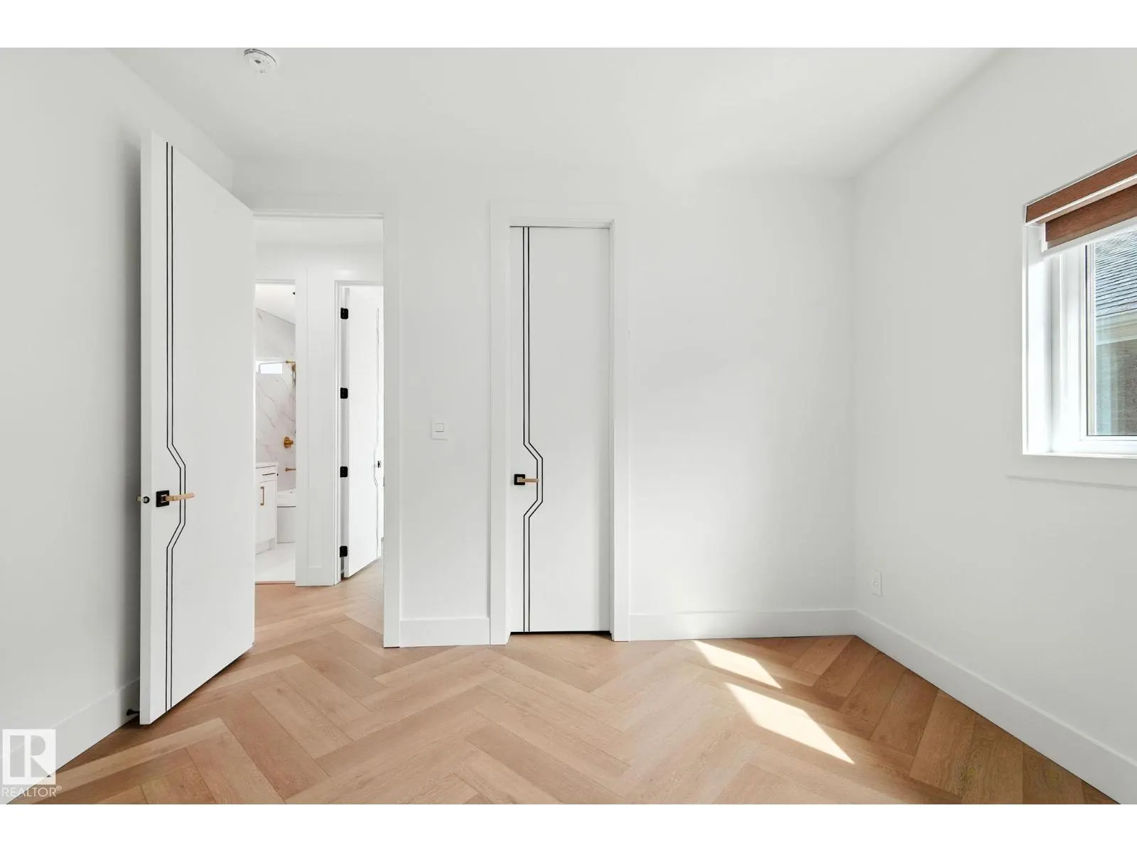 9423 181 AV NW