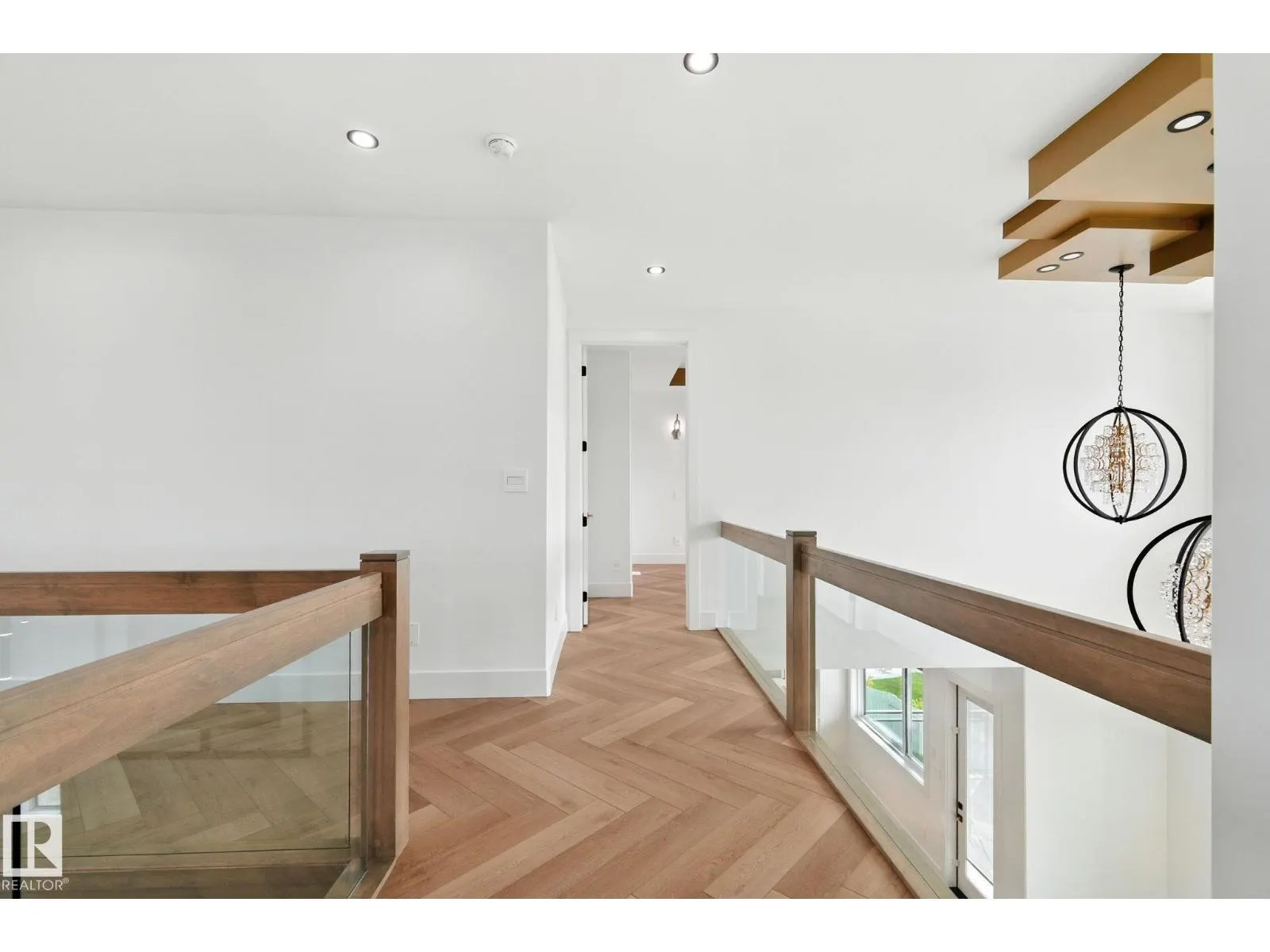 9423 181 AV NW