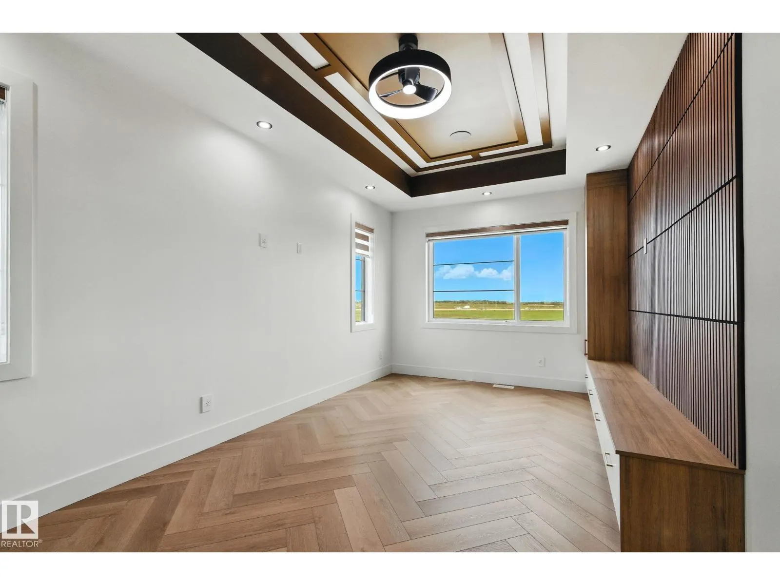 9423 181 AV NW