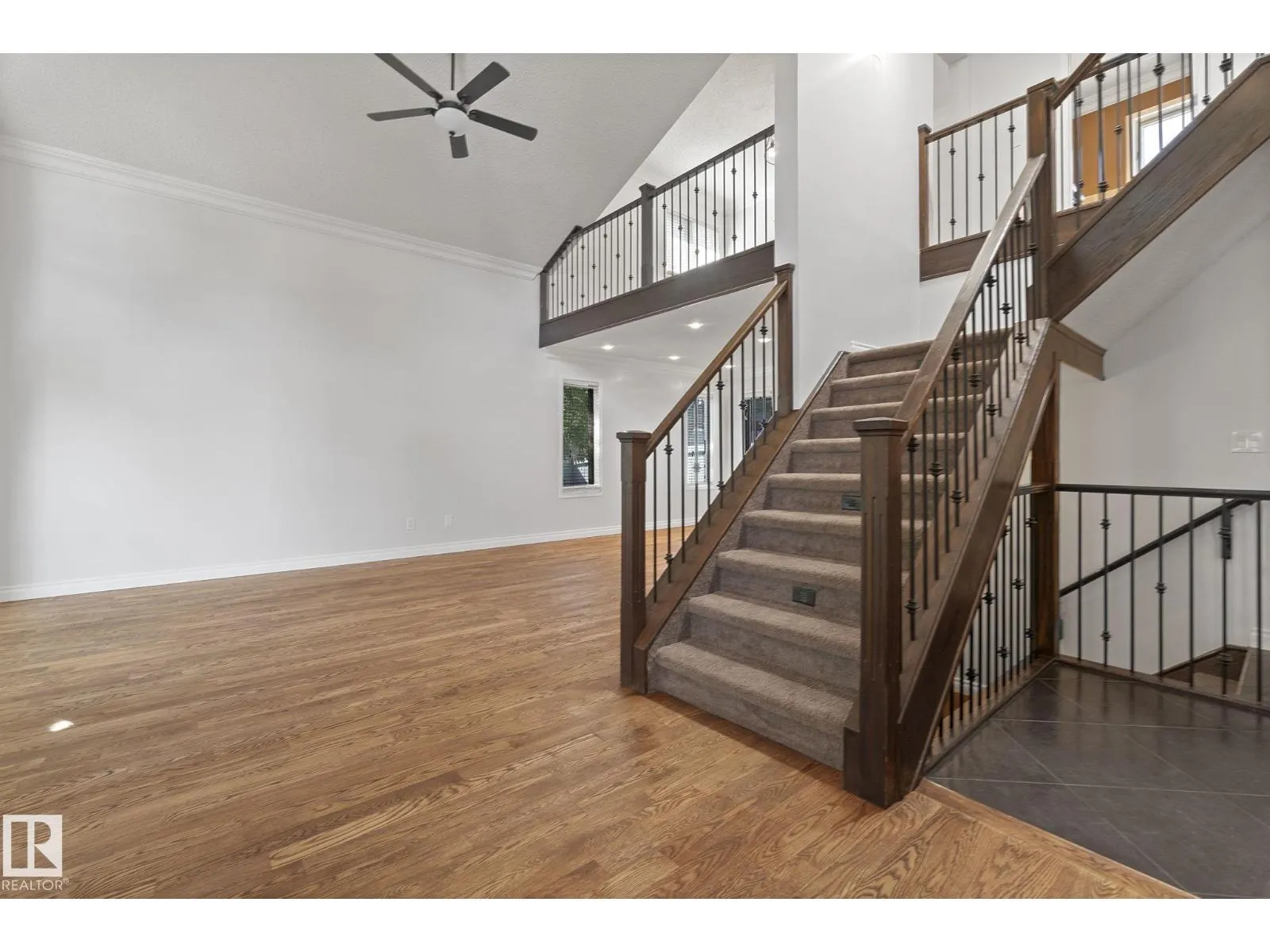 436 OLSEN CL NW