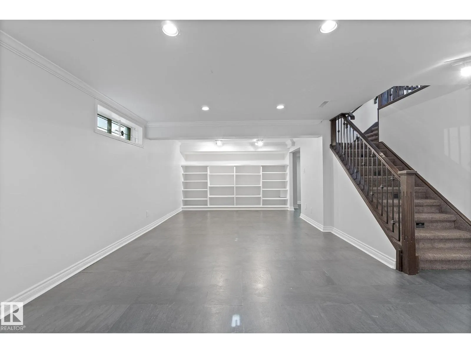 436 OLSEN CL NW