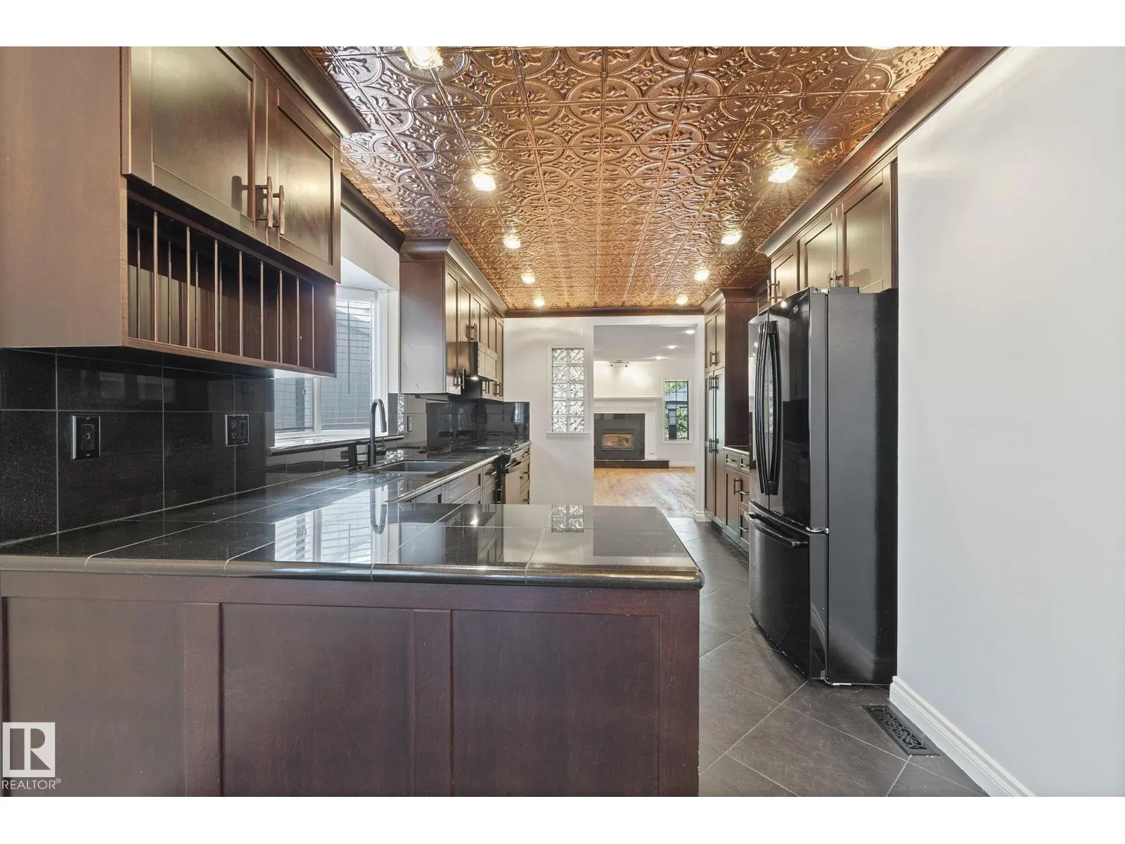 436 OLSEN CL NW