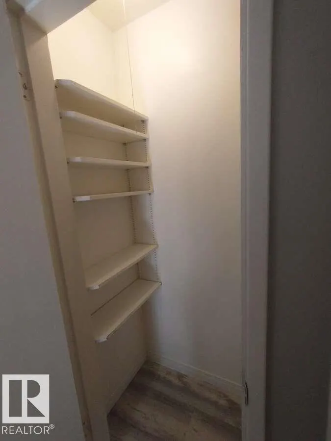 #207 10811 115 ST NW