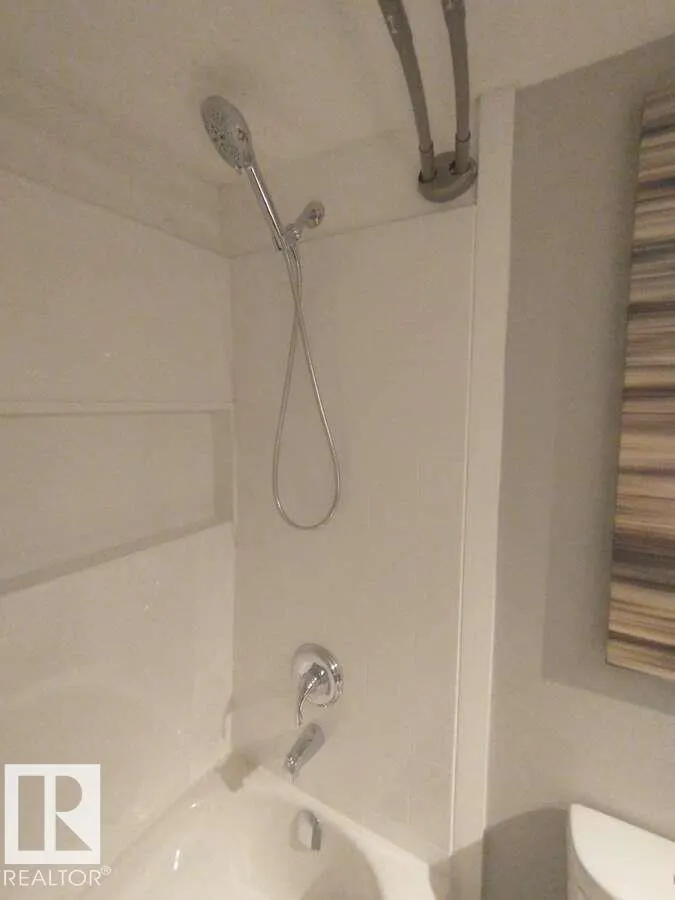 #207 10811 115 ST NW