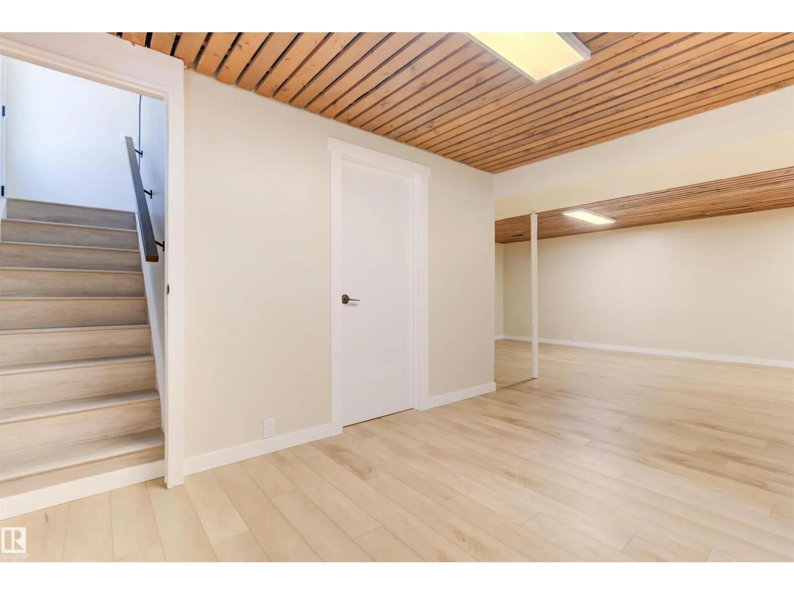 19 GRENFELL AV